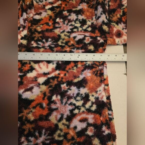 Loft Sherpa Floral Snap Collar Pullover Sweater Size Medium - Picture 7 of 10